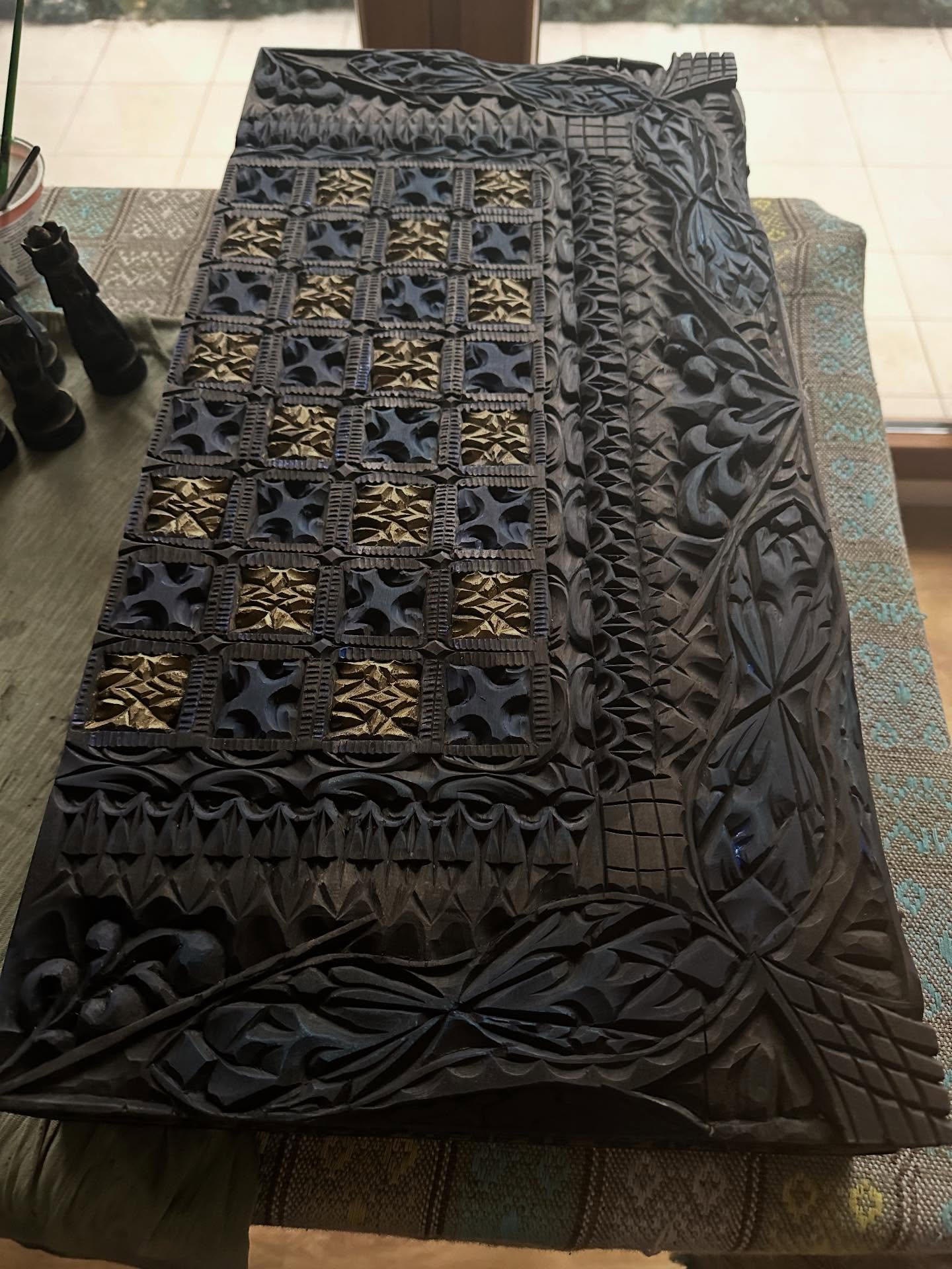 Complete surface colored Complete surface colored